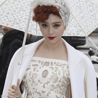 At the Louis Vuitton S/S 2012 show, the white look was feminine and bold